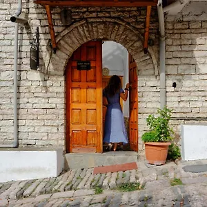 Hoxha Gjirokastër